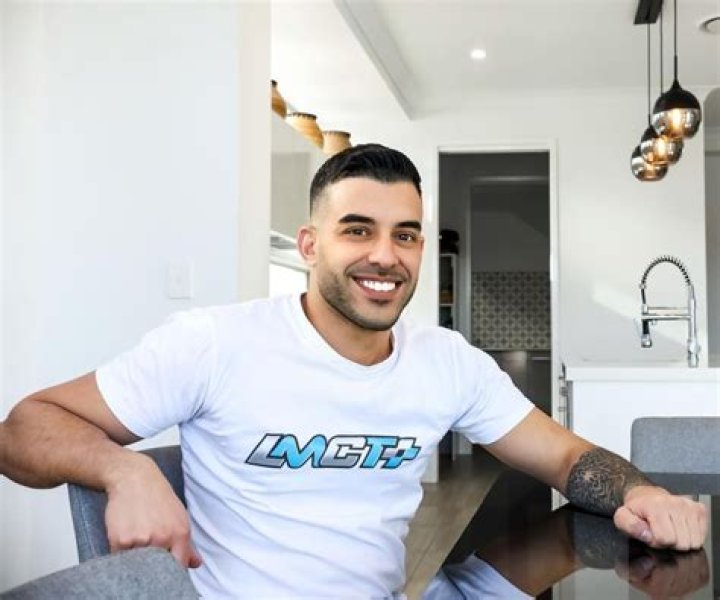 Adrian Portelli Net Worth, Age, Wiki, Girlfriend, Parents & More