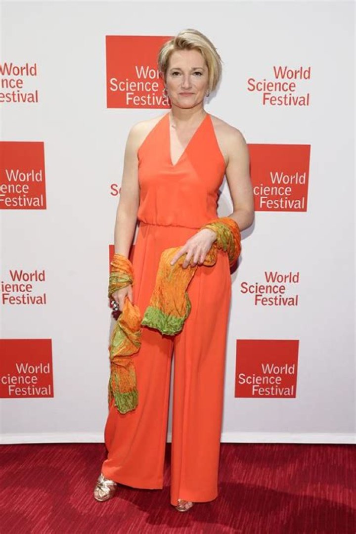 11 Amazing Bodies of Manifest Stars