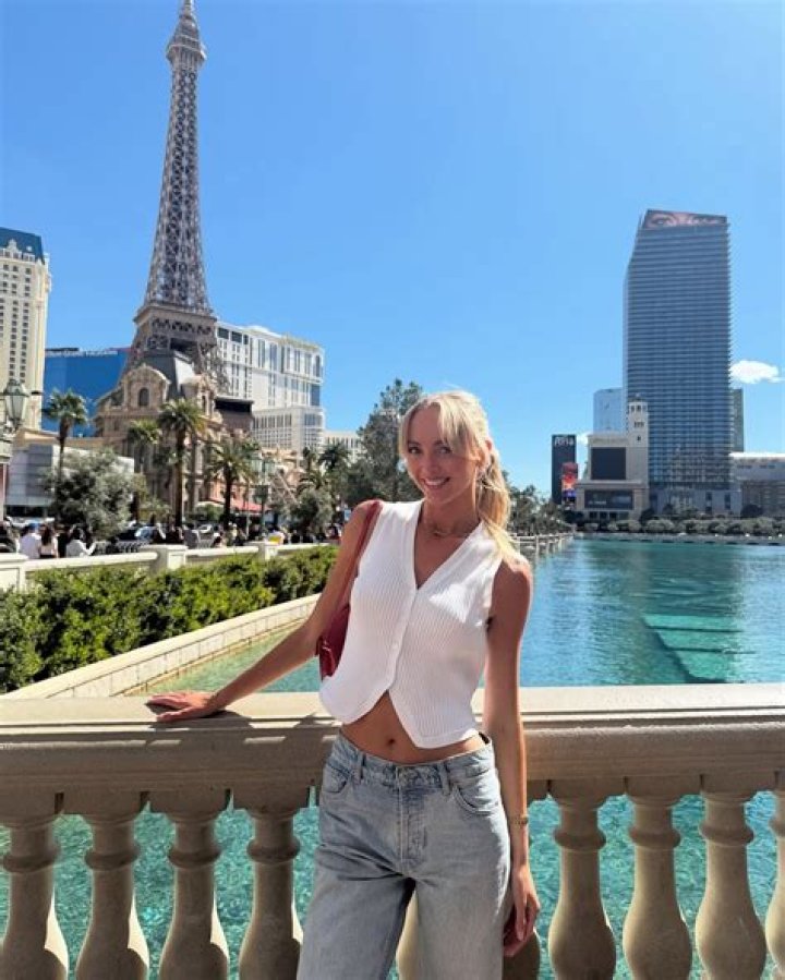 Onlyfans Annie Knight Wiki, Age, Boyfriend, Net Worth and More