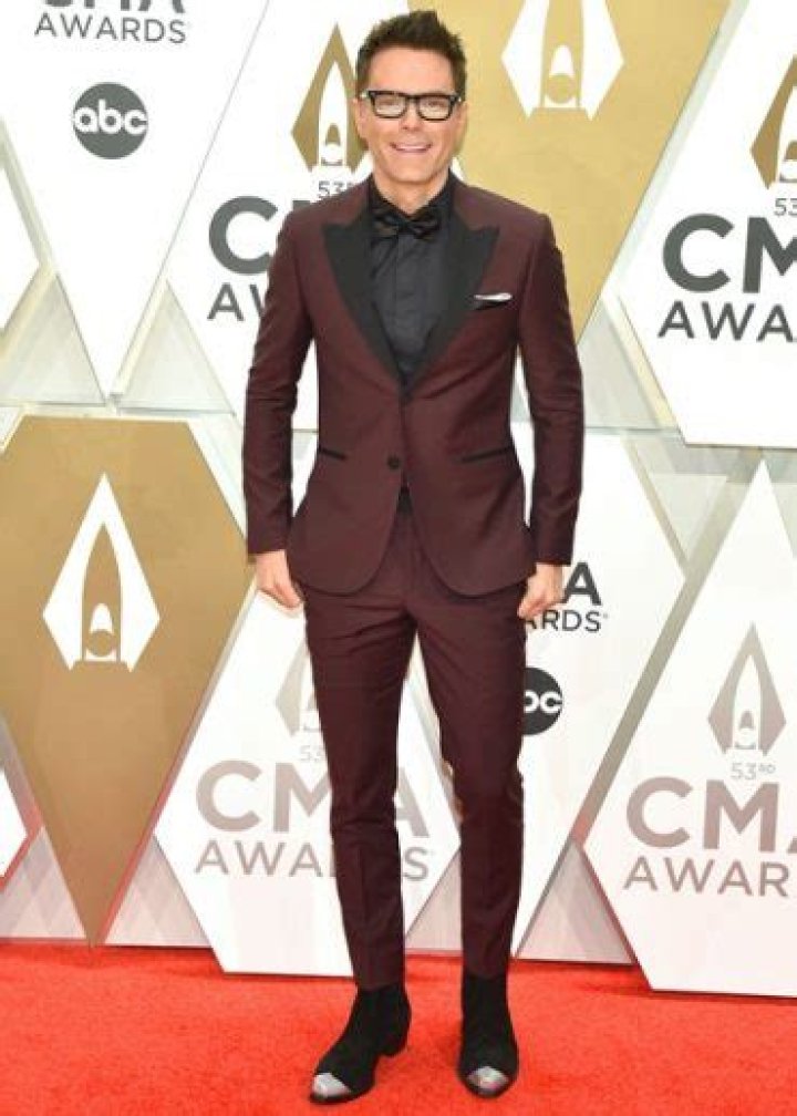 Bobby Bones Height Weight Shoe Size Body Measurements Ethnicity