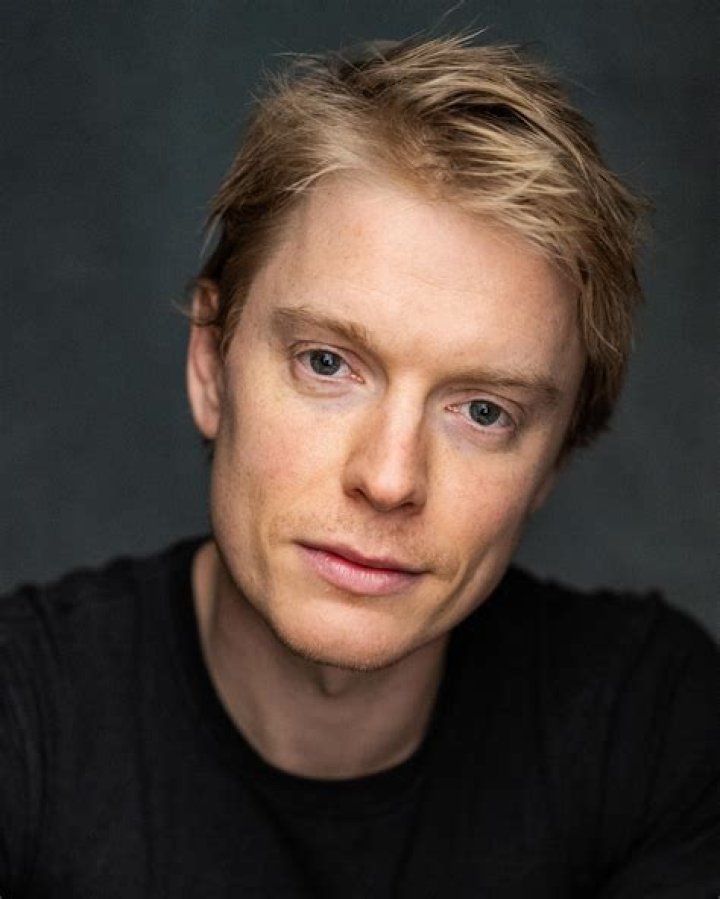 Freddie Fox Wiki, Age, Girlfriend, Height, Net Worth, Mother, Father & Biography