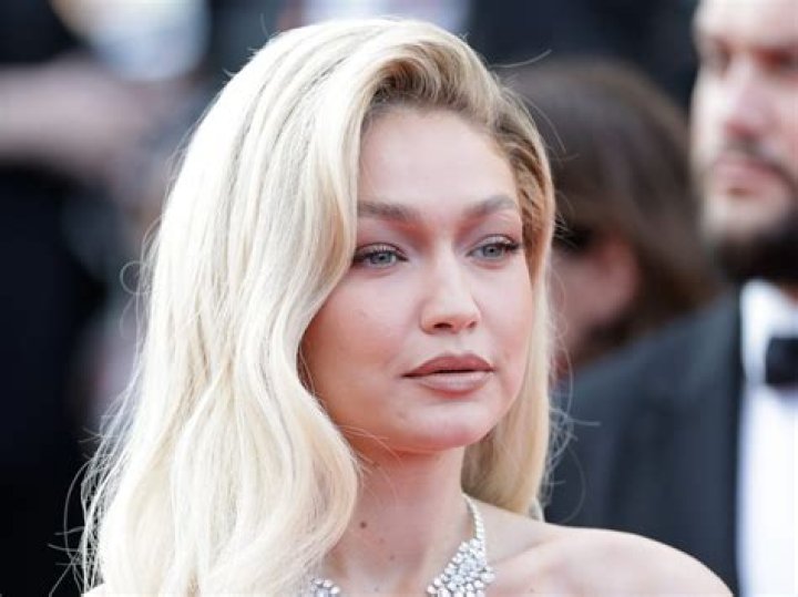 Gigi Hadid Body Measurements Bra Size Height Weight Age Shoe Shape Stats