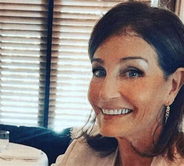 Golden Bachelor Star Kathy Swarts Shares Swimsuit Photo “Beating the Heat” — Celebwell