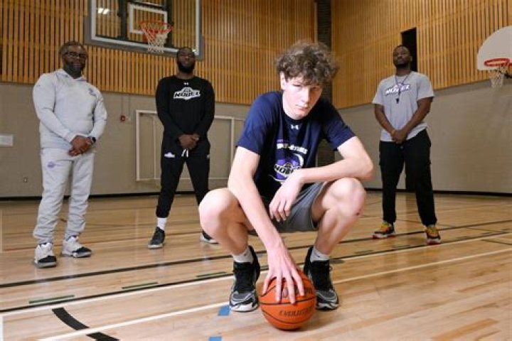 Jet Li Body Measurements Height Weight Shoe Size Abs Vital Statistics