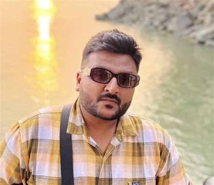 MOinsideHIT (Youtuber) Age, Income, Wife, Biography & More