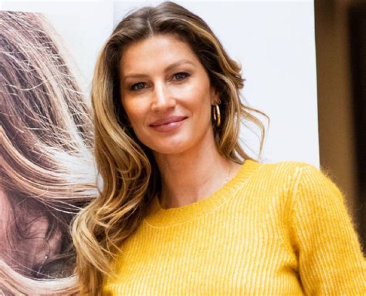 Gisele Bündchen in Bathing Suit Says "Life Can Flourish" — Celebwell