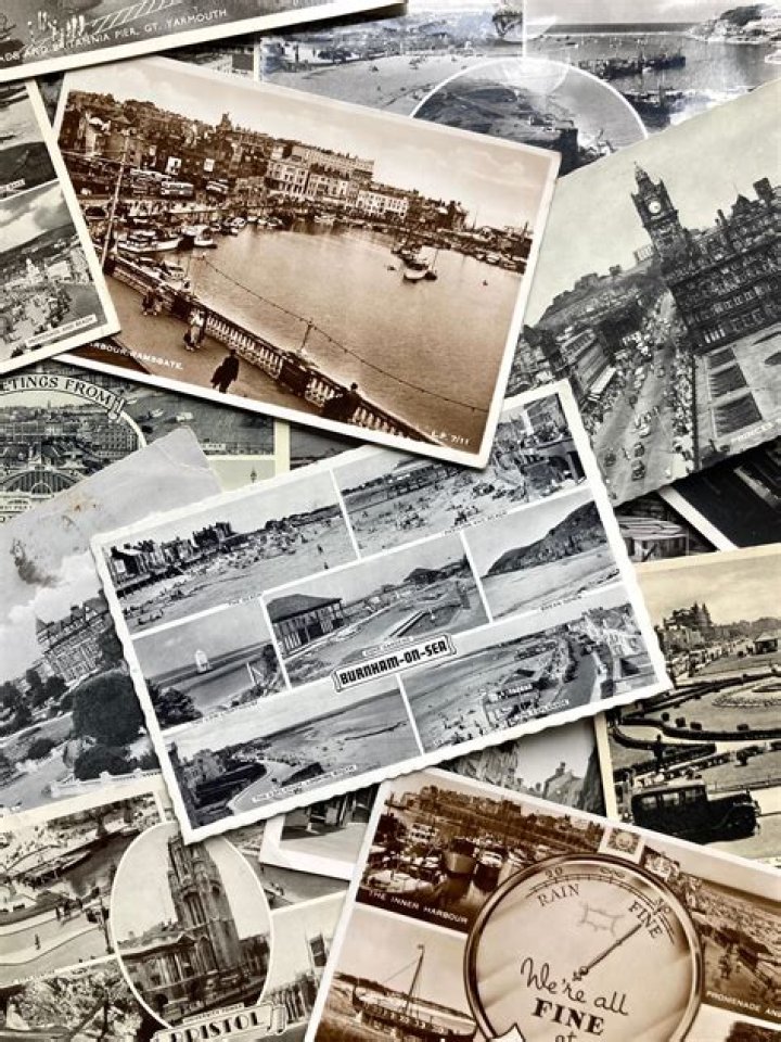 Laura Escanes in Bathing Suit Shares "2 Black and White Postcards" — Celebwell