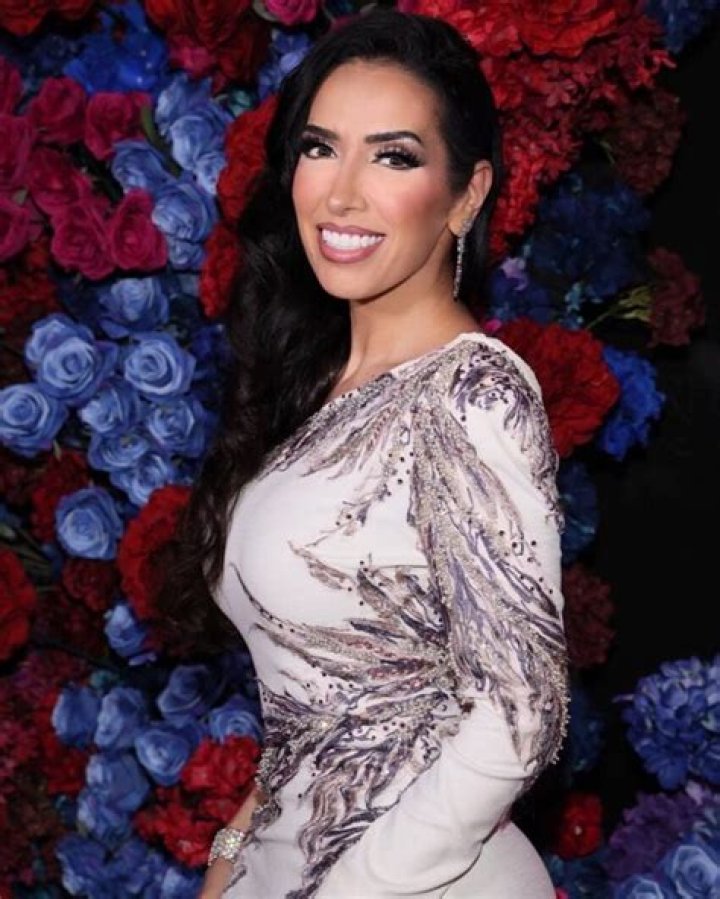 Rabya Sozahdah Wiki, Age, Husband, Sisters & Parents