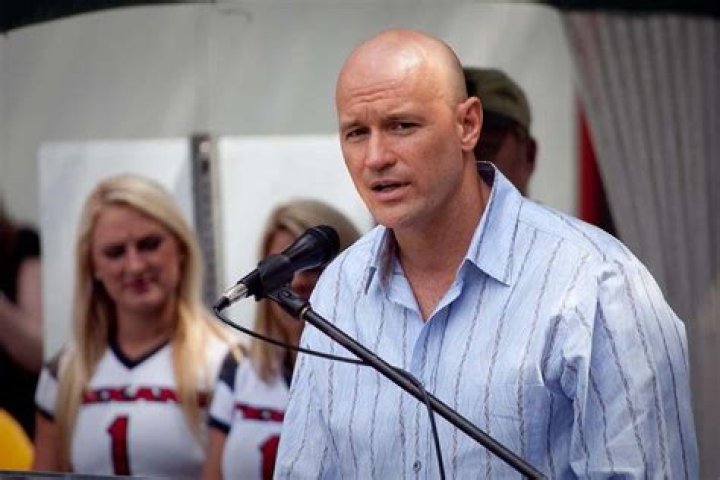 Richard Machowicz Biography, Net Worth, Age, Wife & More