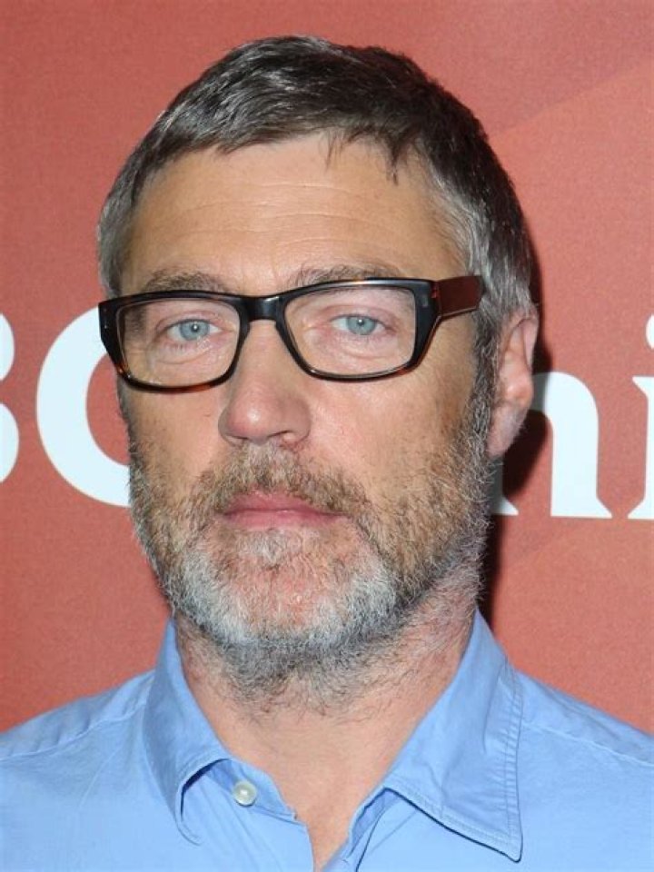 Vincent Regan Net Worth