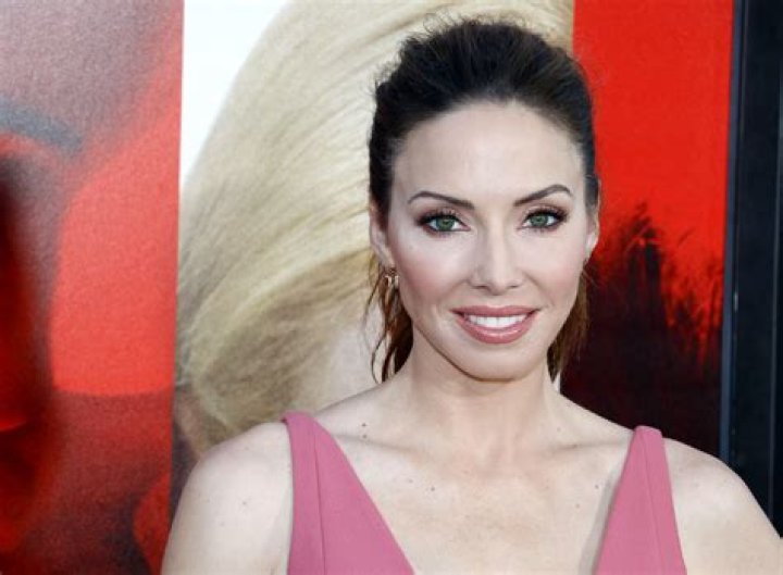 Whitney Cummings Net Worth